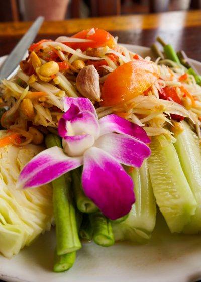 Som Tam ( papaya salad)